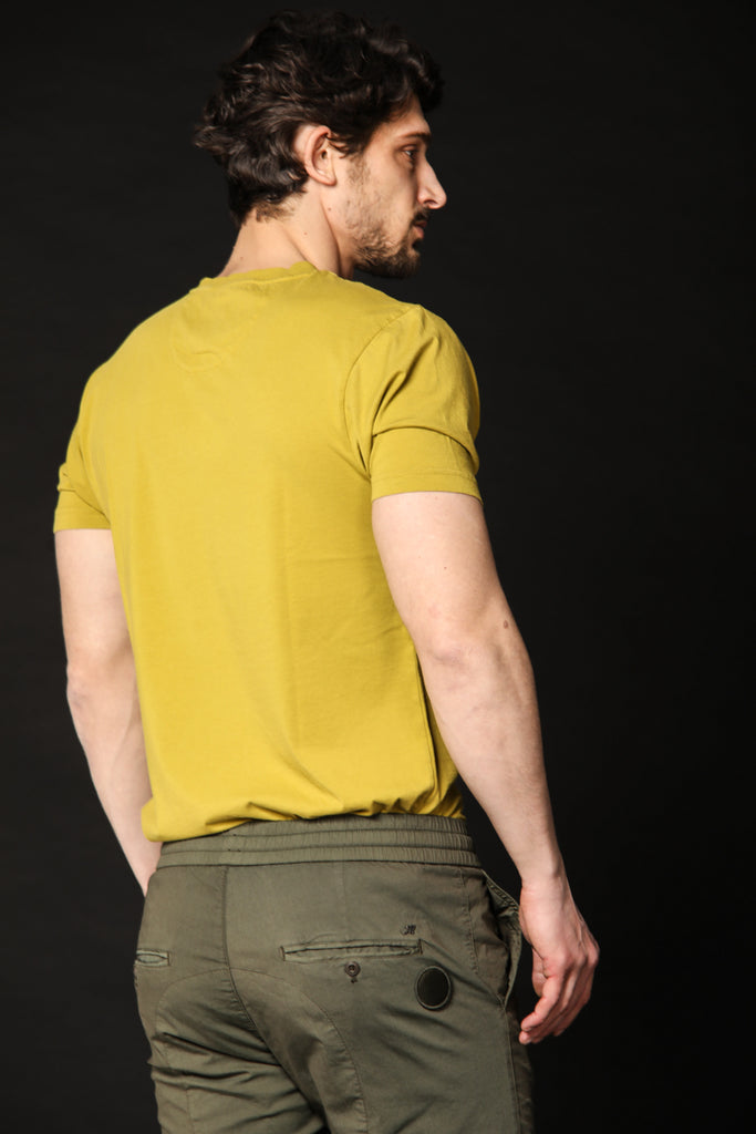 immagine 5 di t-shirt uomo modello Tom MM in verde lime fit regular di Mason's