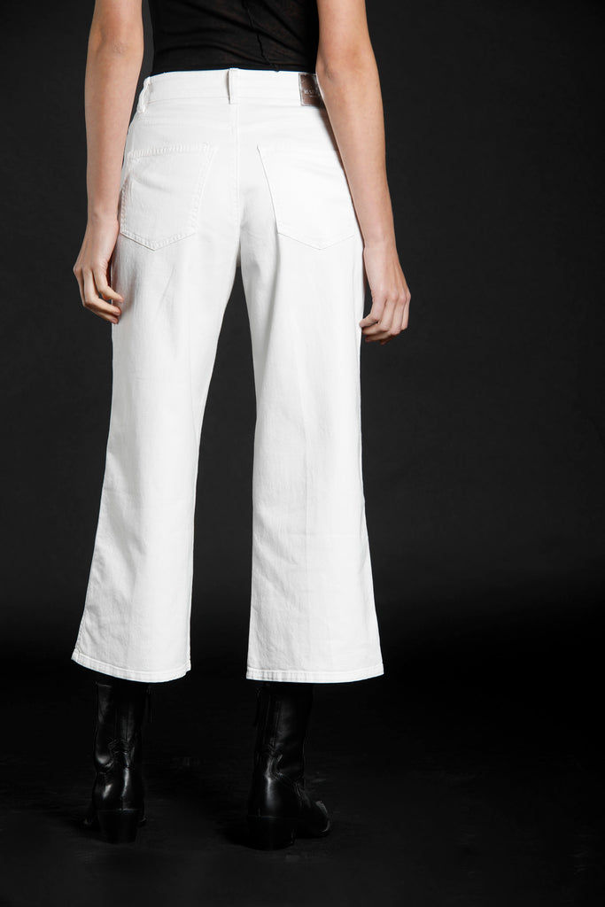 Immagine 4 di pantalone 5 tasche in denim stretch colore bianco latte modello Samantha di Mason’s 
