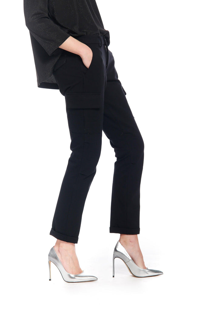 immagine 1 di pantalone cargo  donna in jersey colore nero modello Chile City di Mason's 