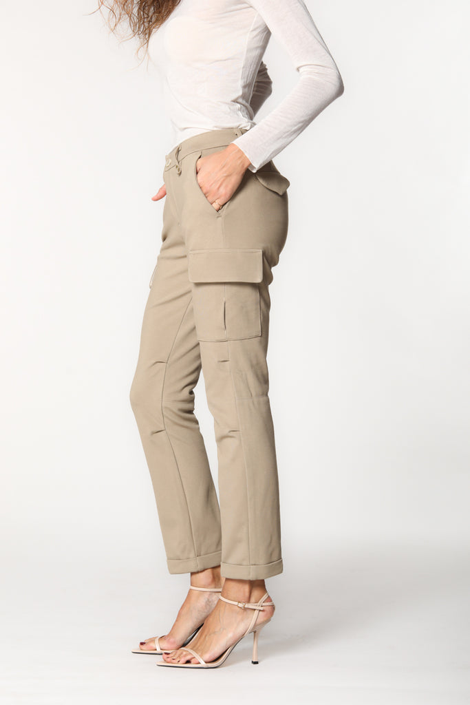 Immagine 5 di pantalone cargo da donna in jersey beige chiaro modello Chile City di Mason’s