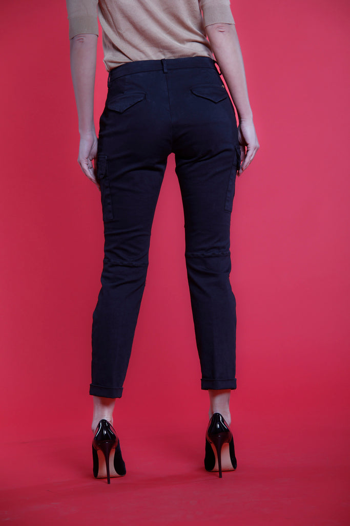 immagine 4 di pantalone cargo donna colore nero modello Chile City di Mason's 