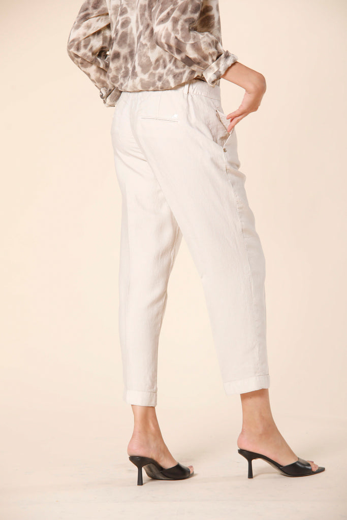 Immagine 4 di pantalone chino jogger donna in stuoia di tencel e lino color stucco modello Linda Summer di Mason's