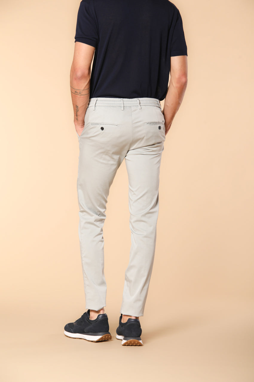 Milano Jogger Travel pantalone chino jogger uomo in raso tecnico travel stretch extra slim