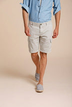 Chile bermuda cargo hombre en raso stretch slim fit ①