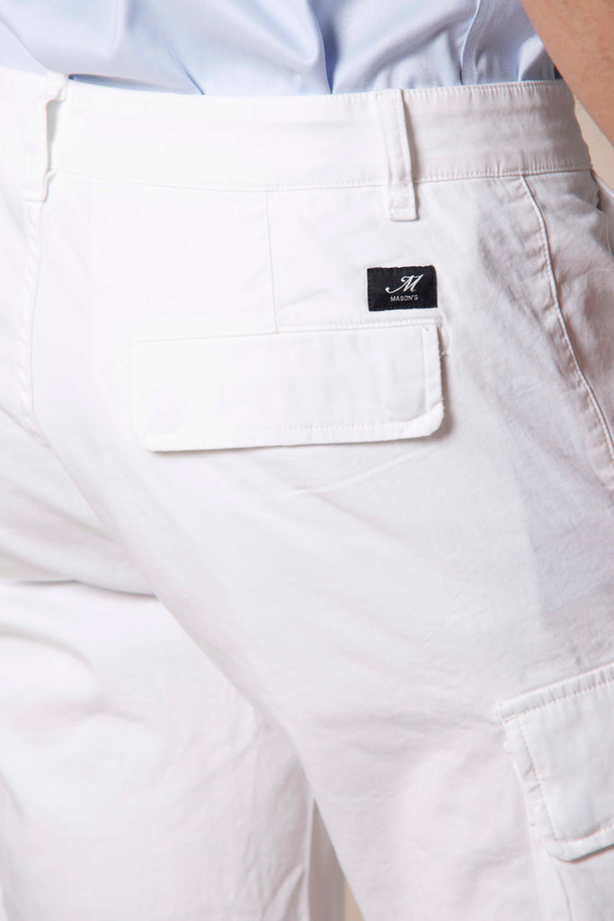 Immagine 2 di bermuda cargo uomo modello chile in raso stretch colore bianco di Mason's