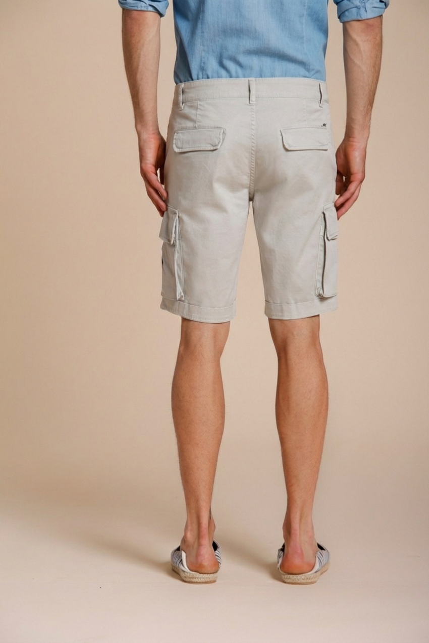 Chile bermuda cargo hombre en raso stretch slim fit ①