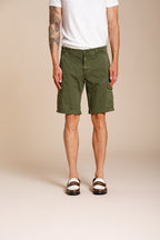 Chile bermuda cargo uomo in raso stretch slim fit ①