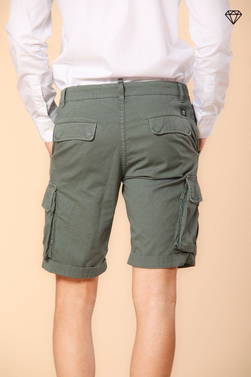 Chile men's cargo bermuda shorts in stretch satin, slim fit ①