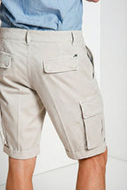 Chile bermuda cargo hombre en raso stretch slim fit ①