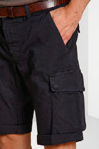 Chile bermuda cargo hombre en satén stretch slim fit ①