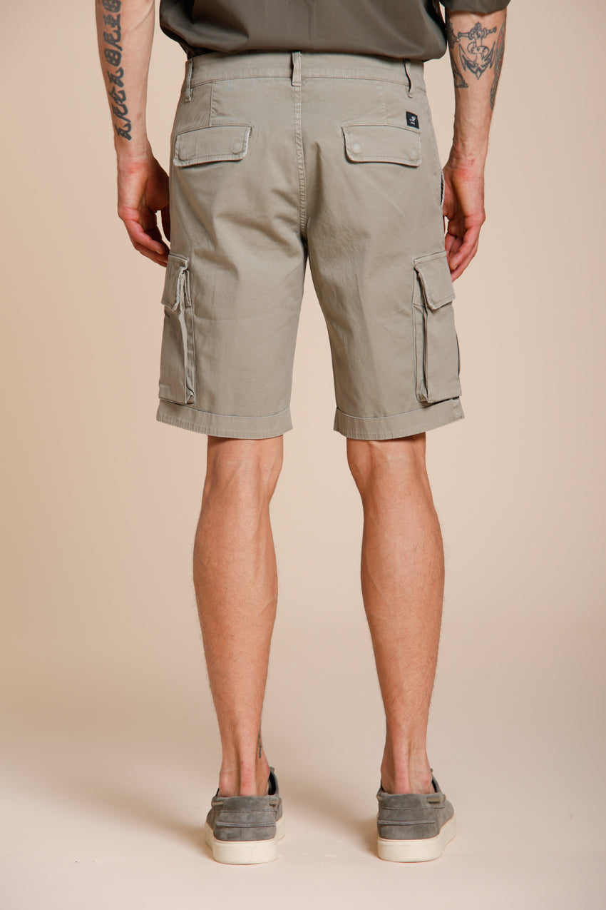 Chile Bermuda Cargo Herren aus Stretch-Satin slim fit ①