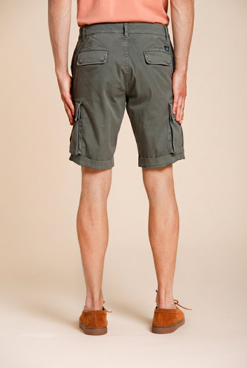 Chile Bermuda Cargo Herren aus Stretch-Satin slim fit ①