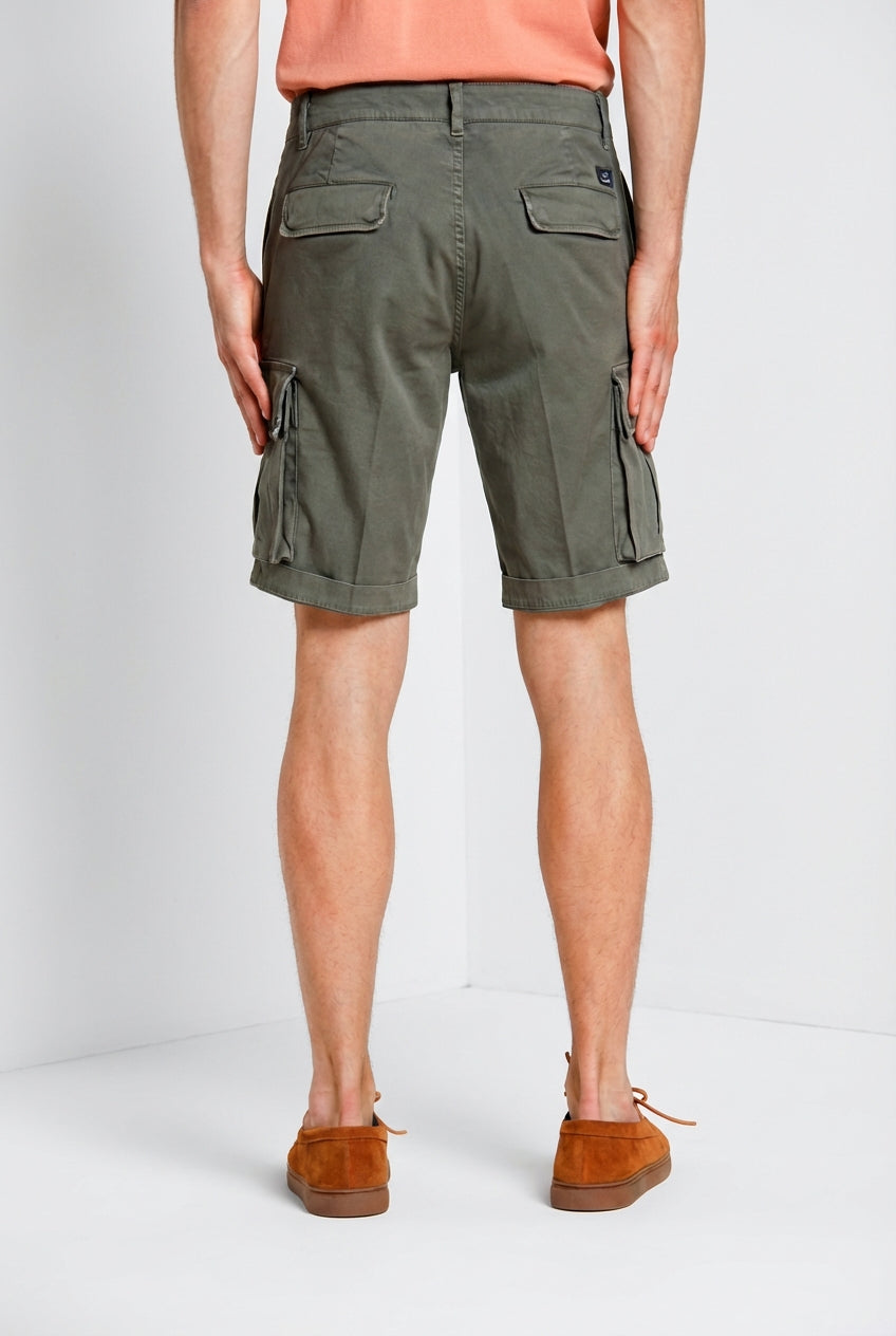 Chile Bermuda Cargo Herren aus Stretch-Satin slim fit ①