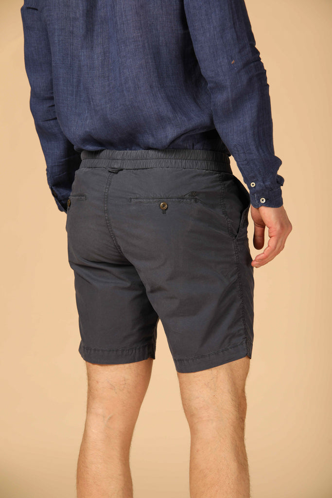 immagine 4 di bermuda chino uomo modello Capri Khinos Summer color blu navy regular fit di Mason's 