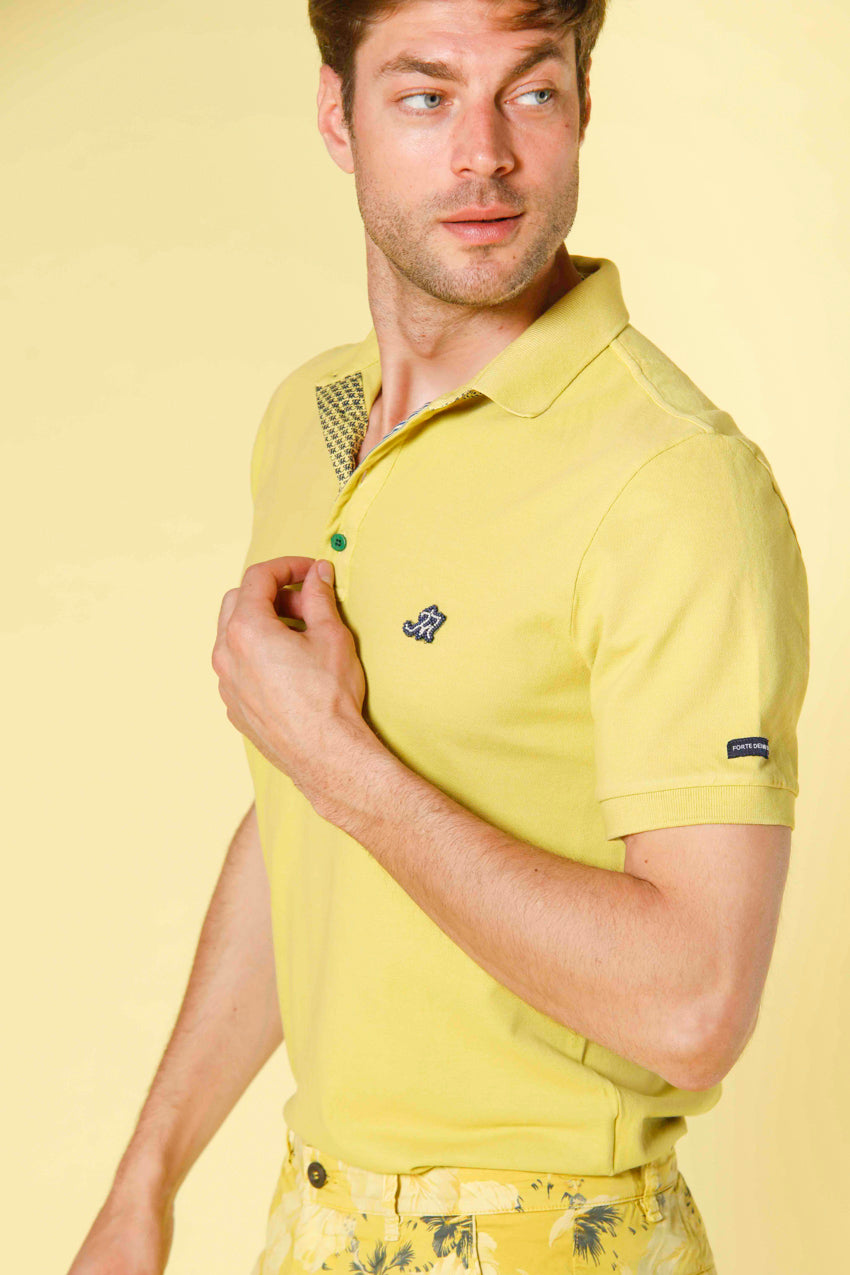 Bild 3 von Herren-Piqué-Poloshirt mit Schneiderdetails Modell Leopardi gelb  von Mason's