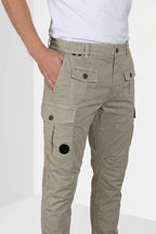 George Coolpocket pantalone cargo jogger uomo in gabardina stretch Logo Edition carrot fit ①
