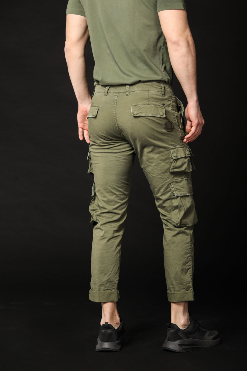 Image 6 de pantalon cargo pour homme modèle Caracas en vert, coupe régulière de Mason's