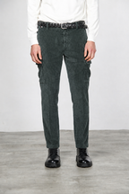 Chile Herren-Cargohose aus breit geripptem Samt mit regular fit