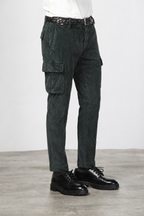 Chile Herren-Cargohose aus breit geripptem Samt mit regular fit