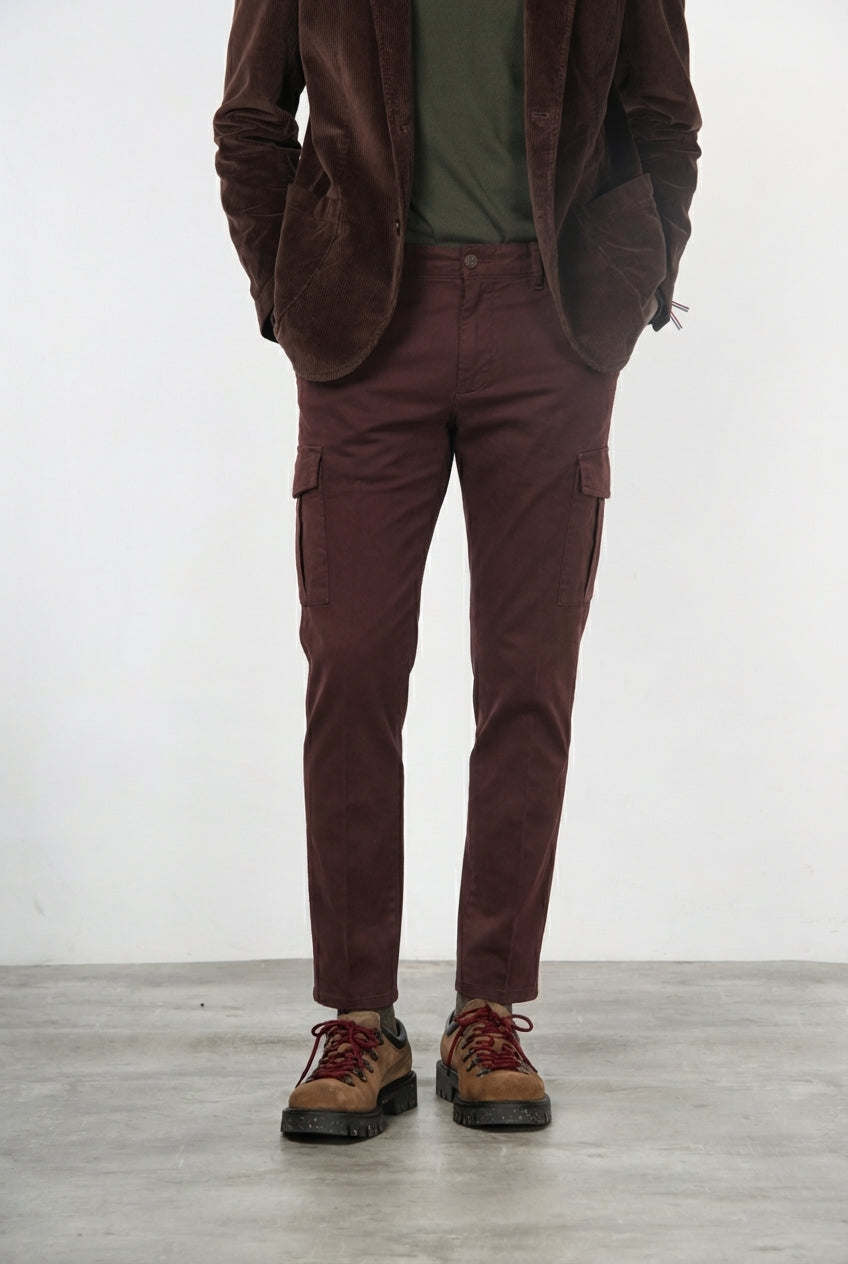 Chile men’s cargo pants in stretch gabardine, extra slim fit ①