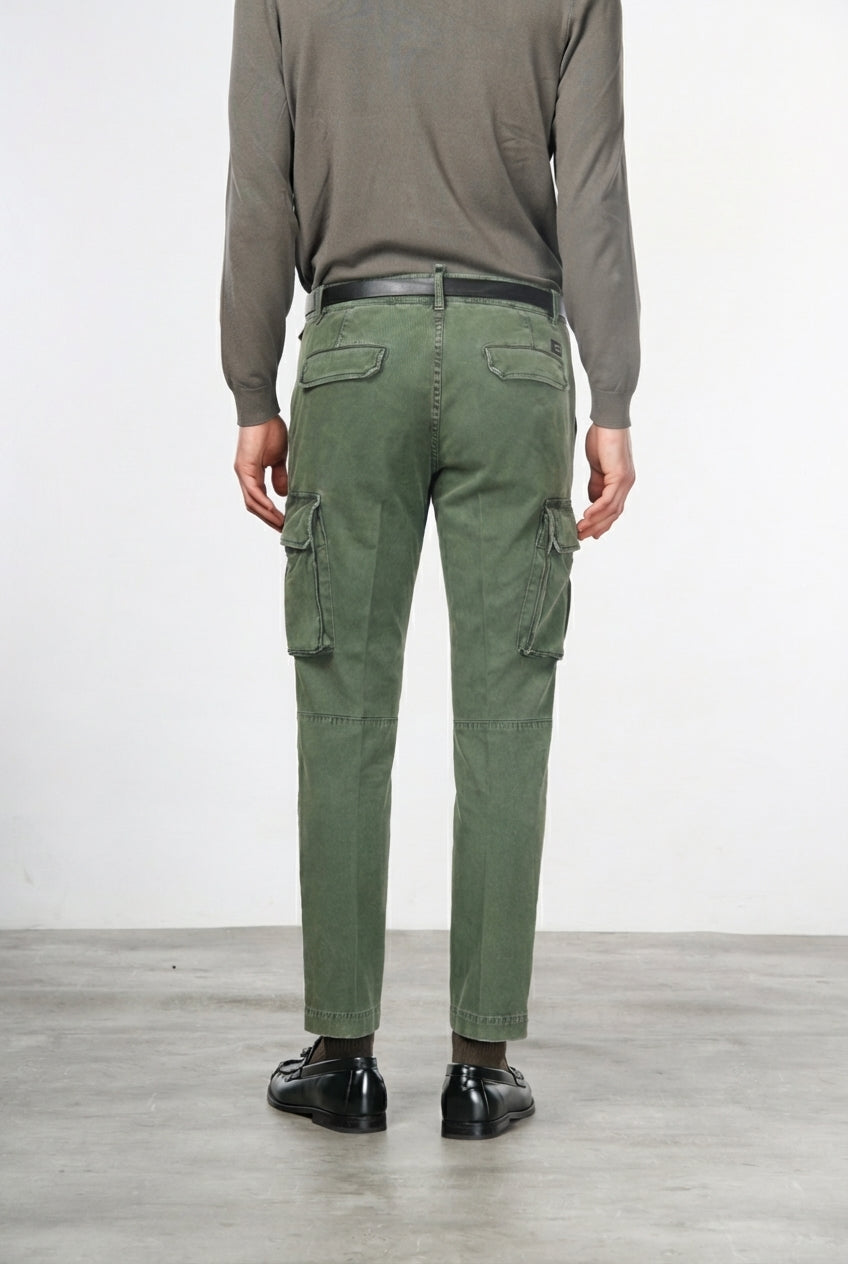 Chile men’s cargo pants in stretch gabardine, extra slim fit ①