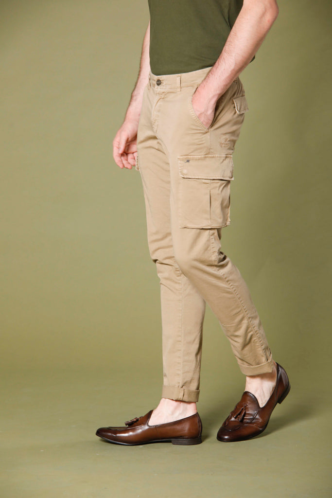 immagine 4 di pantalone cargo uomo in cotone modello Chile colore kaki extra slim di Mason's