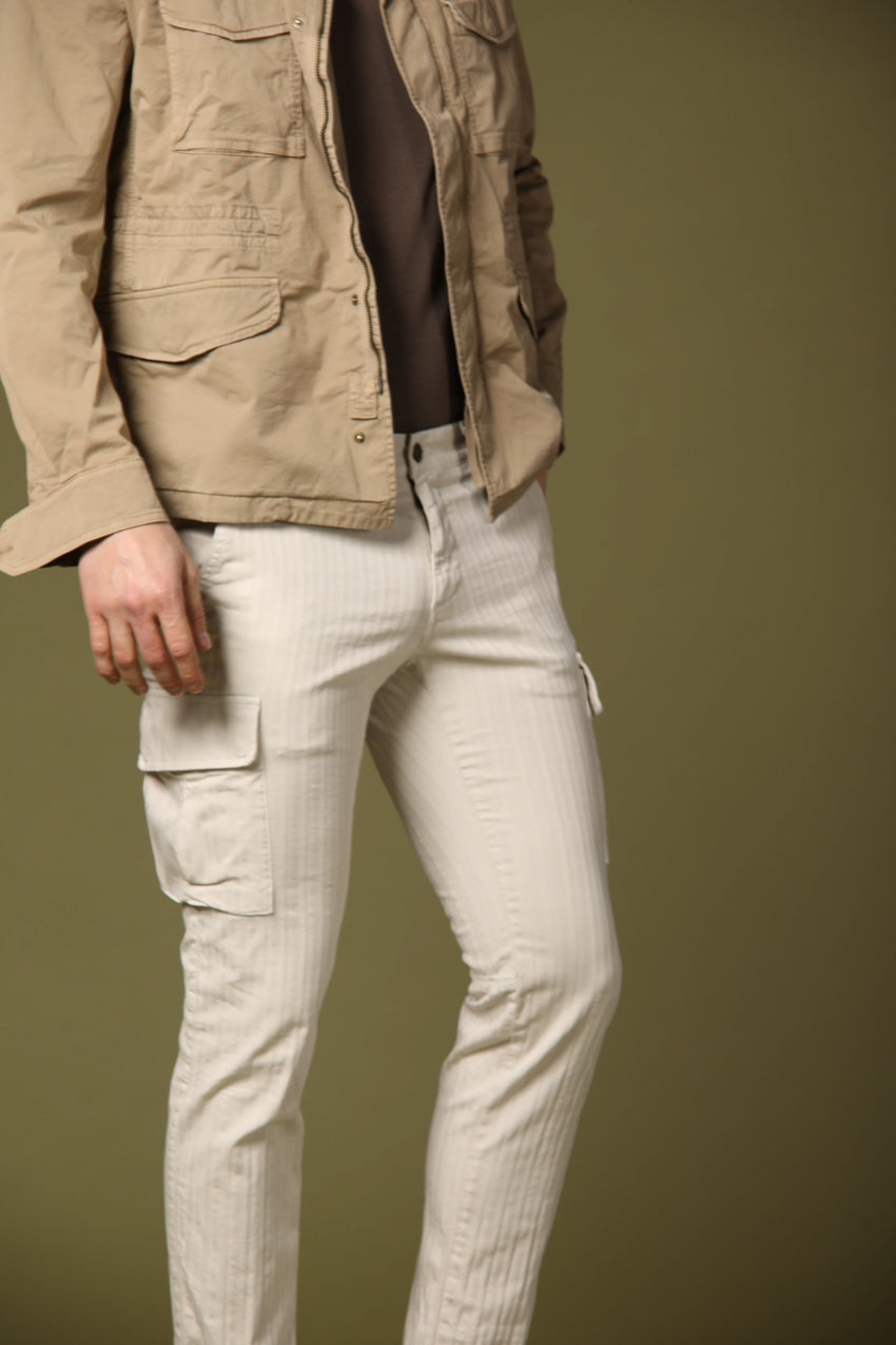 immagine 5 di pantalone cargo uomo modello Chile colore stucco fit extra slim di Mason's