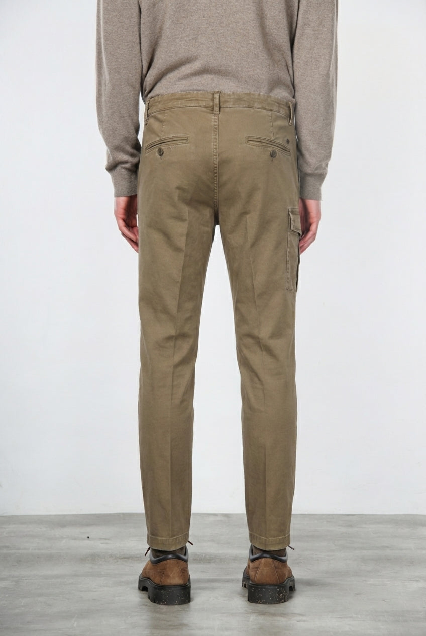 George Coolpocket pantalone cargo uomo in gabardina carrot fit ①