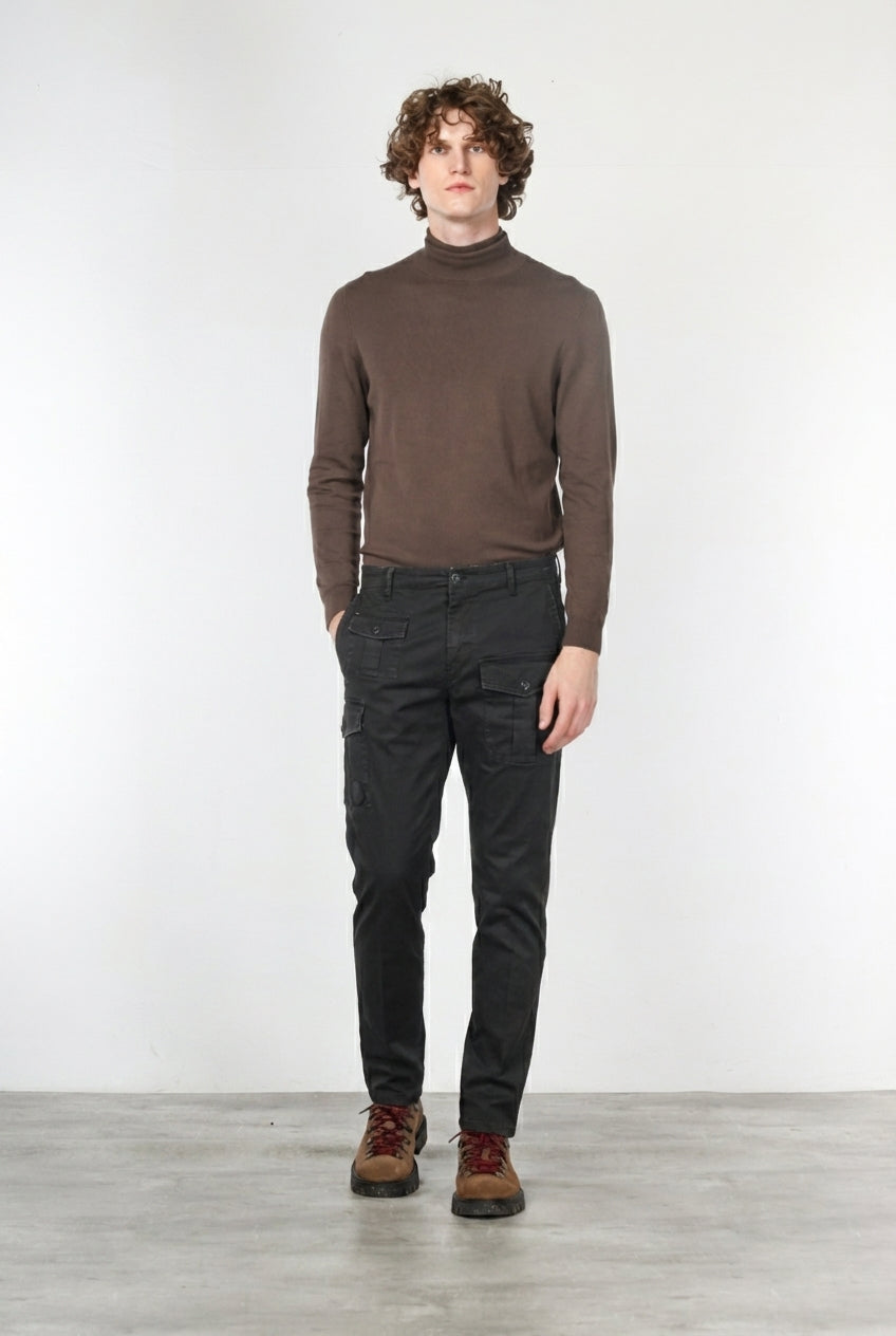 George Coolpocket pantalone cargo uomo in gabardina carrot fit ①