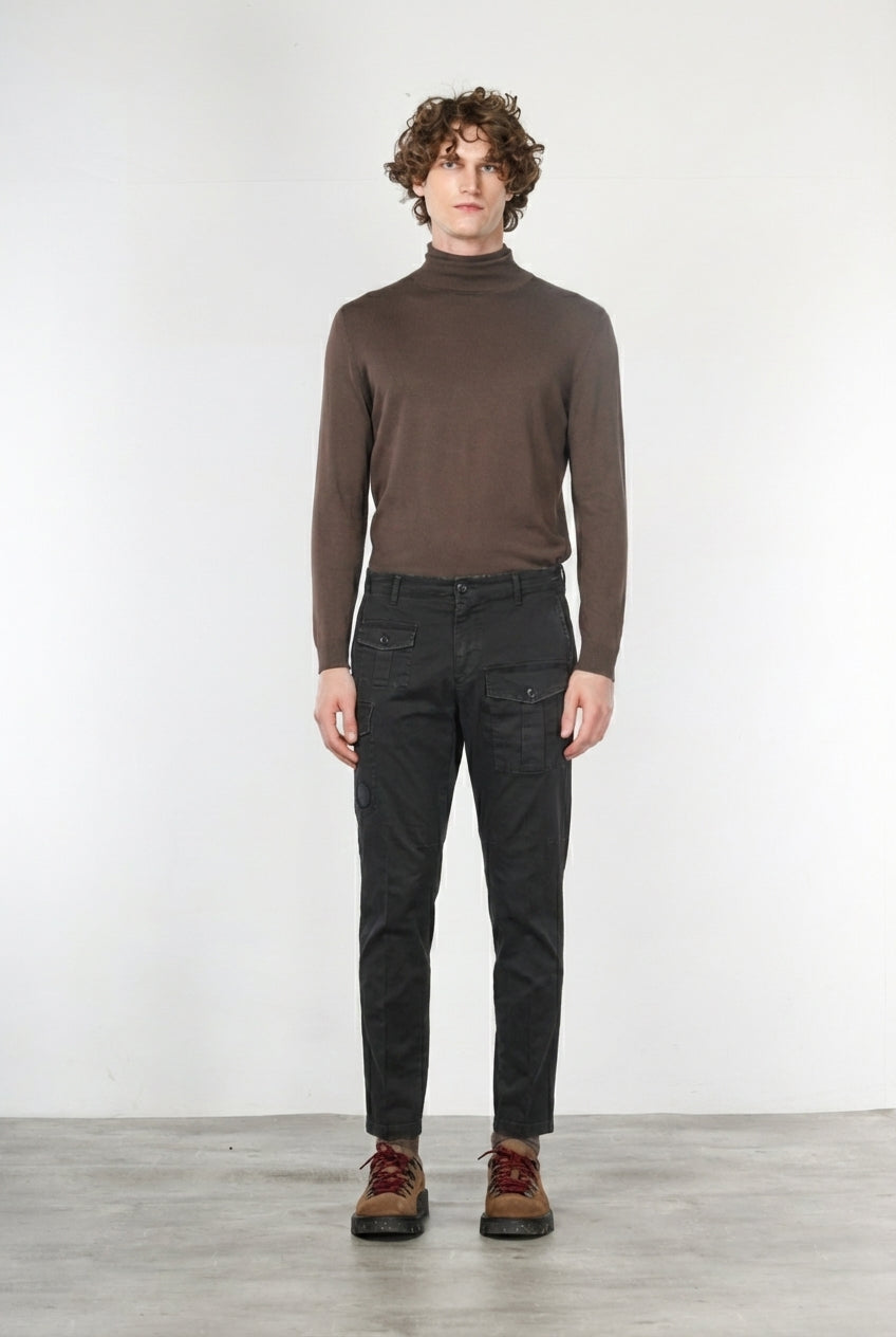 George Coolpocket pantalone cargo uomo in gabardina carrot fit ①