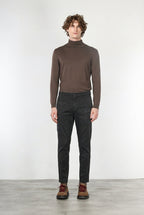 George Coolpocket pantalone cargo uomo in gabardina carrot fit ①