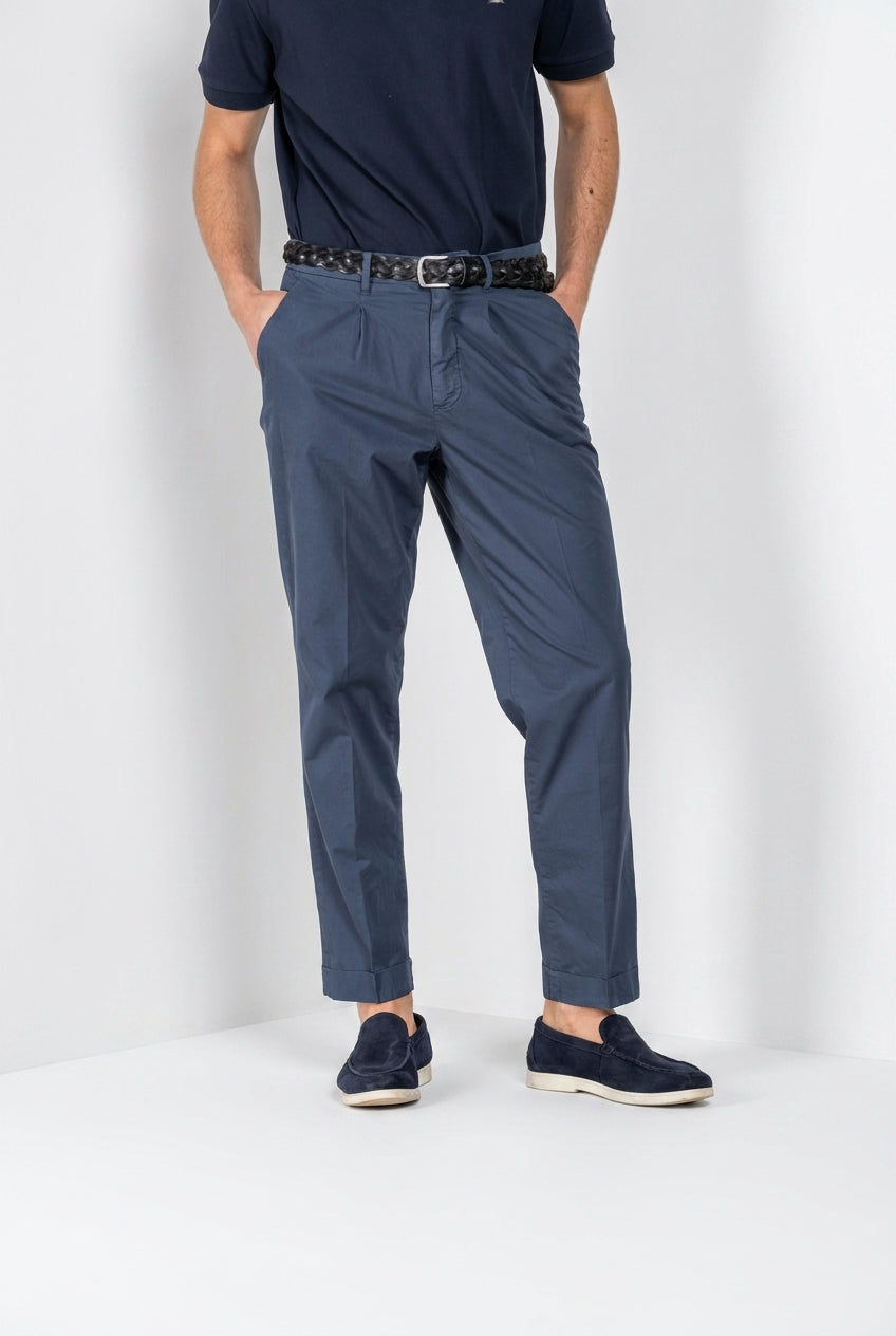 Pinces Hose Chino Mann aus Stretch Gabardine relaxed fit