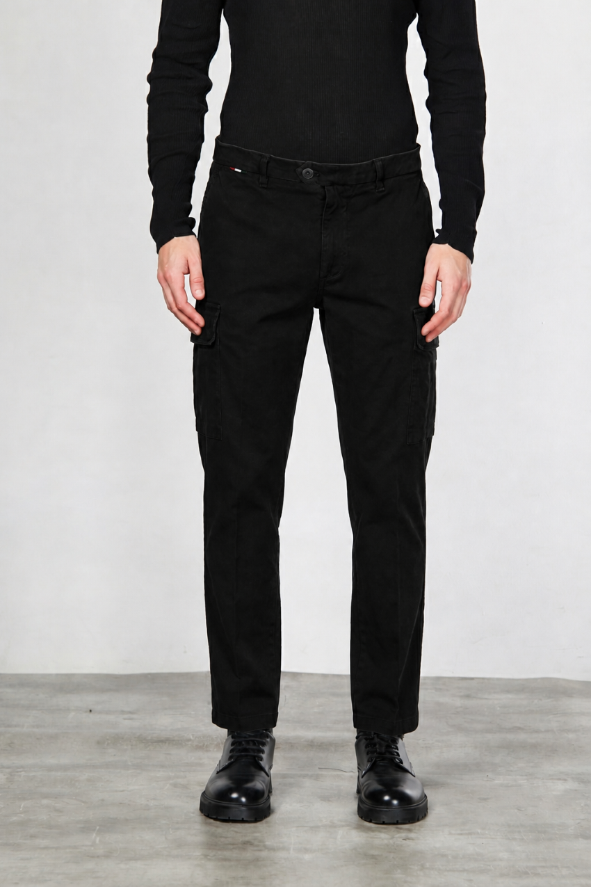 Chile Herren-Cargohose aus Gabardine mit carrot fit
