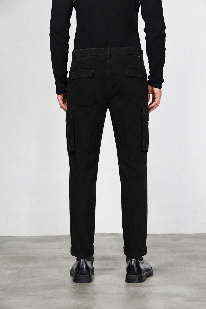 Chile Herren-Cargohose aus Gabardine mit carrot fit