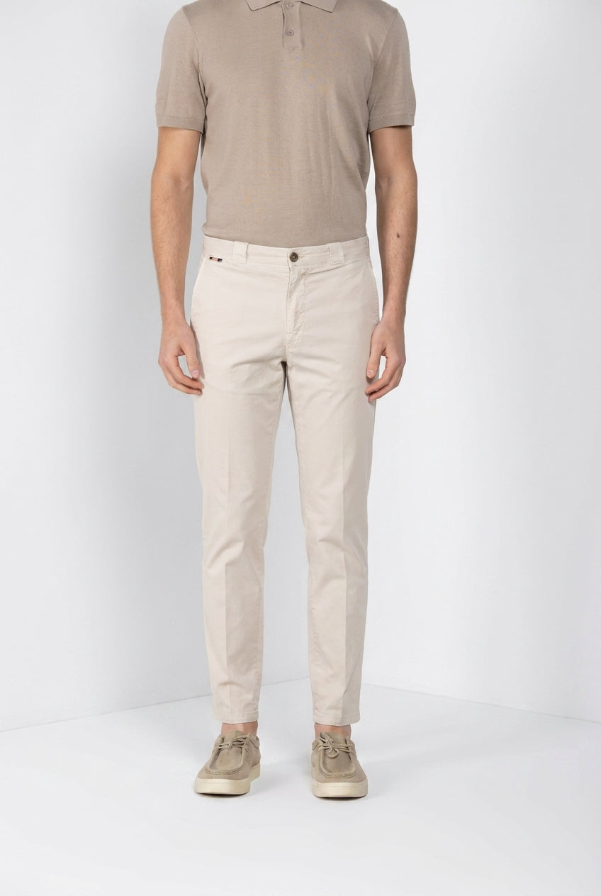 Madison M74 pantalone chino uomo in twill leggero stretch carrot fit