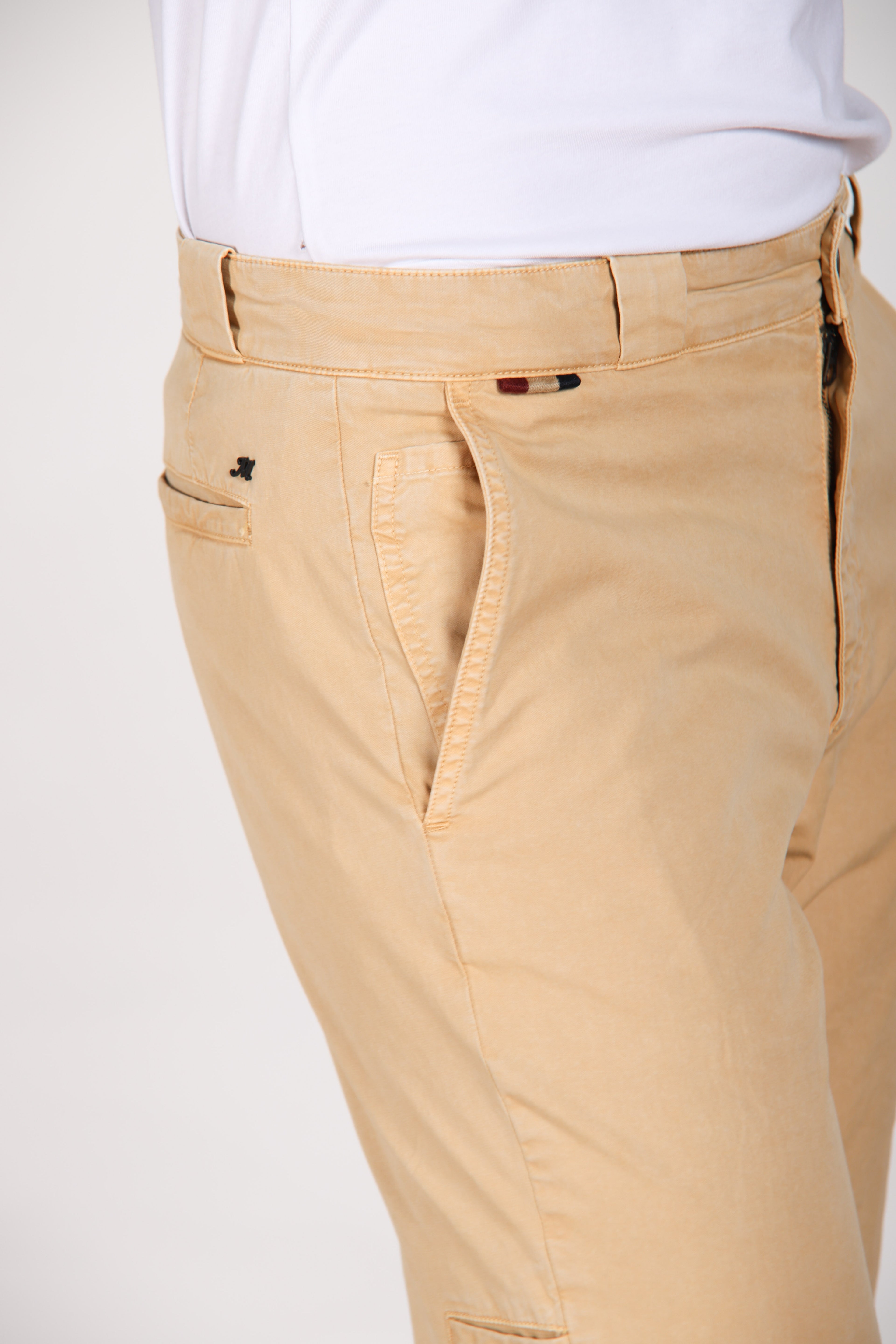 Madison M74 pantalone chino uomo in twill leggero stretch carrot fit