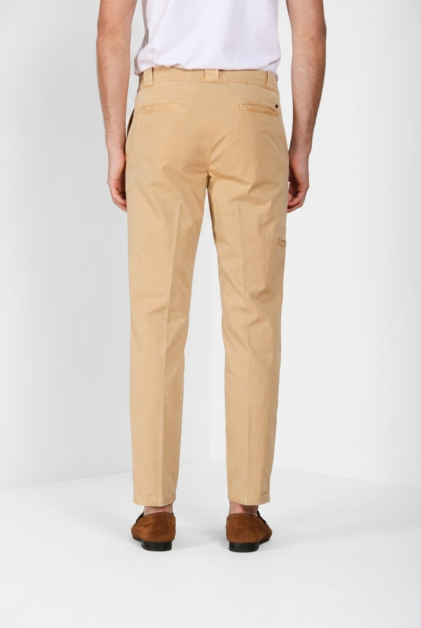 Madison M74 pantalón chino hombre en twill ligero stretch carrot fit