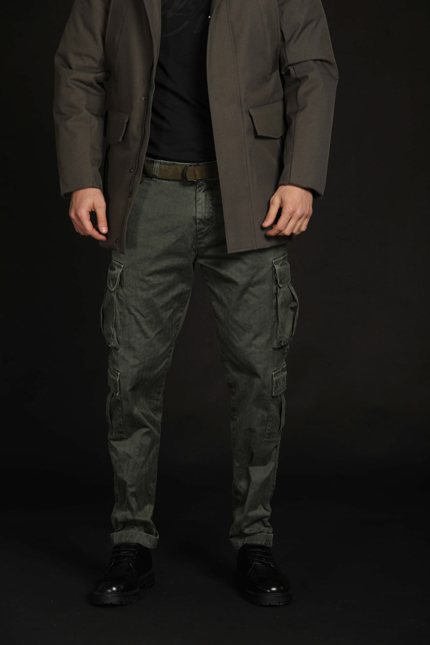 immagine 2 di pantalone cargo uomo modello Bahamas in verde fit relaxed di Mason's