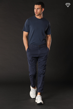 John Coolkhinos pantalone chino uomo in raso stretch logo edition carrot fit ①