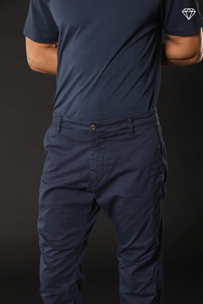 John Coolkhinos pantalon chino homme en satin stretch logo edition carrot fit ①