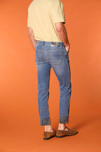 Harris 5-Pocket men's denim pants with camouflage print lining and slim fit