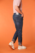 Harris 5-Pocket men's denim pants with floral print lining and slim fit