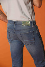 Harris 5-Pocket men's denim pants with camouflage print lining and slim fit