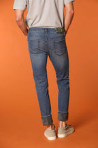 Harris 5-Pocket men's denim pants with camouflage print lining and slim fit