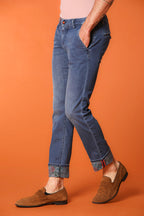 Milano Under 5-Pocket men's chino pants in denim with floral print lining and slim fit 