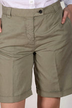 Brigitte bermuda chino donna in cotone e lino fiammato relaxed fit
