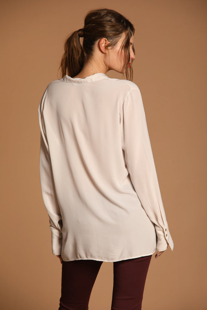 immagine 4 di camicia donna, modello Filippa, di colore stucco di mason's