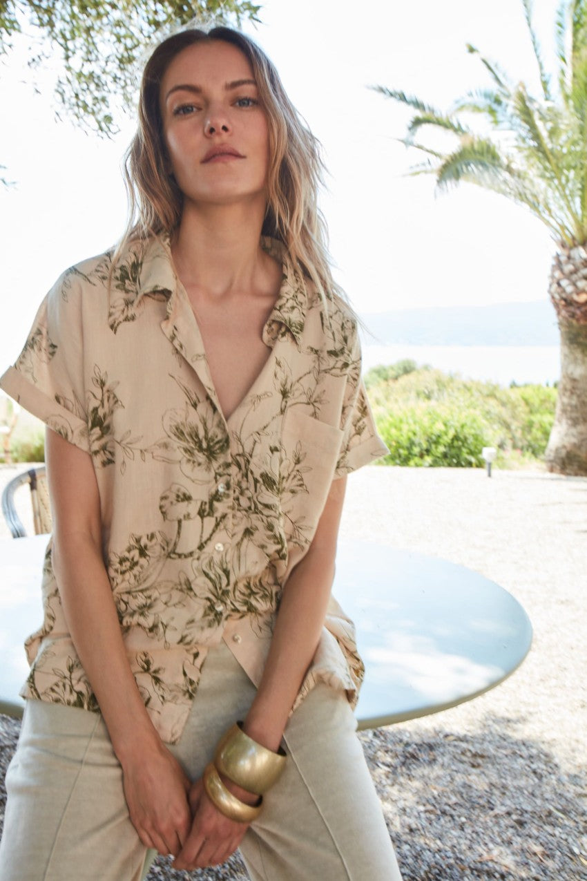 Livia camicia donna a manica corta in tela misto lino e viscosa fantasia a fiori