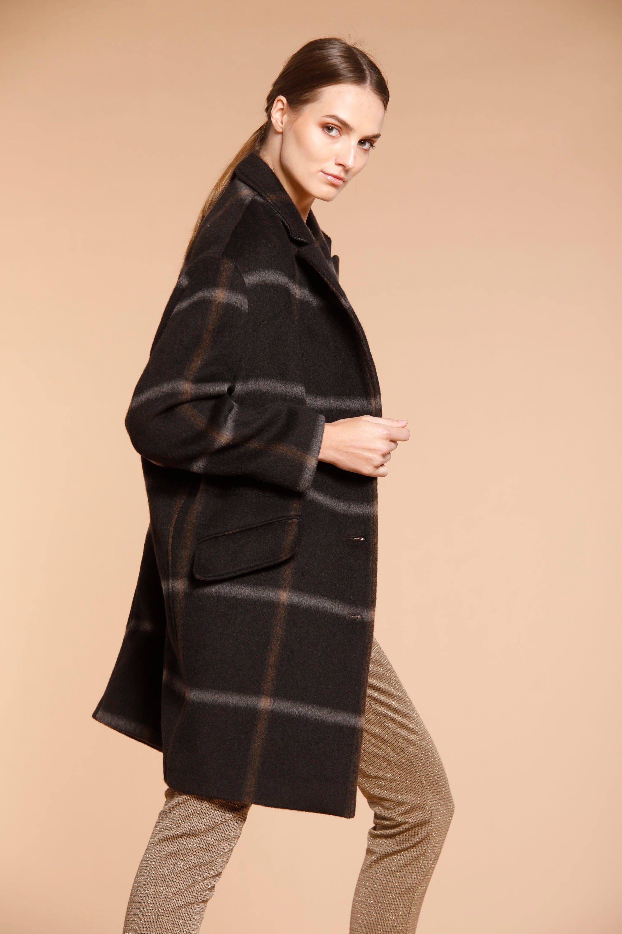 Image 4 de manteau femme en laine modèle Isabel Coat couleur marron motif carré de Mason's