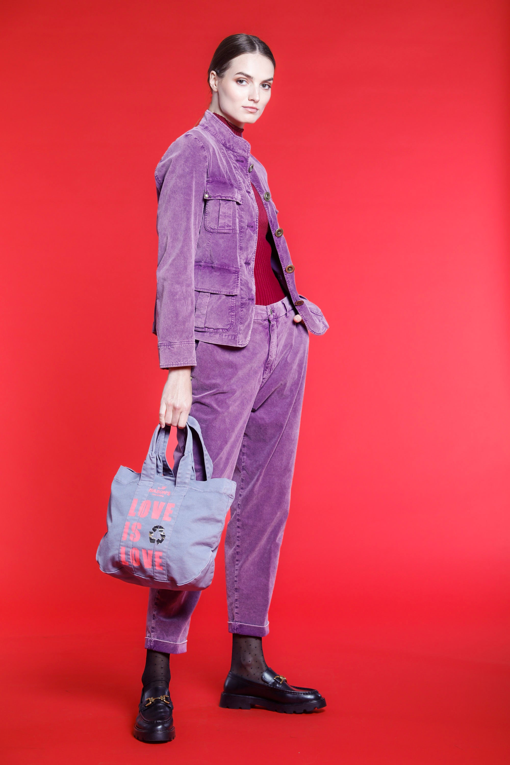 Immagine 2 di giacca da donna in velluto 1000 righe color viola modello Karen di Mason's
